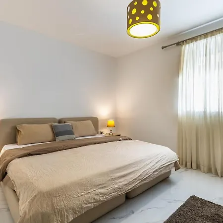 Appartement Stunning - Sunnyside 3-bedroom Sliema