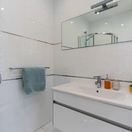 شقة Stunning - Sunnyside 3-bedroom