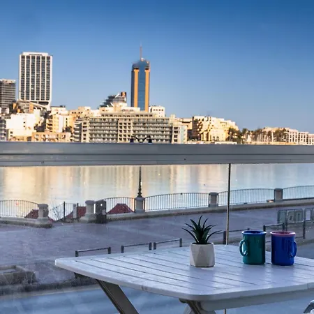 Stunning - Sunnyside 3-bedroom سليمة